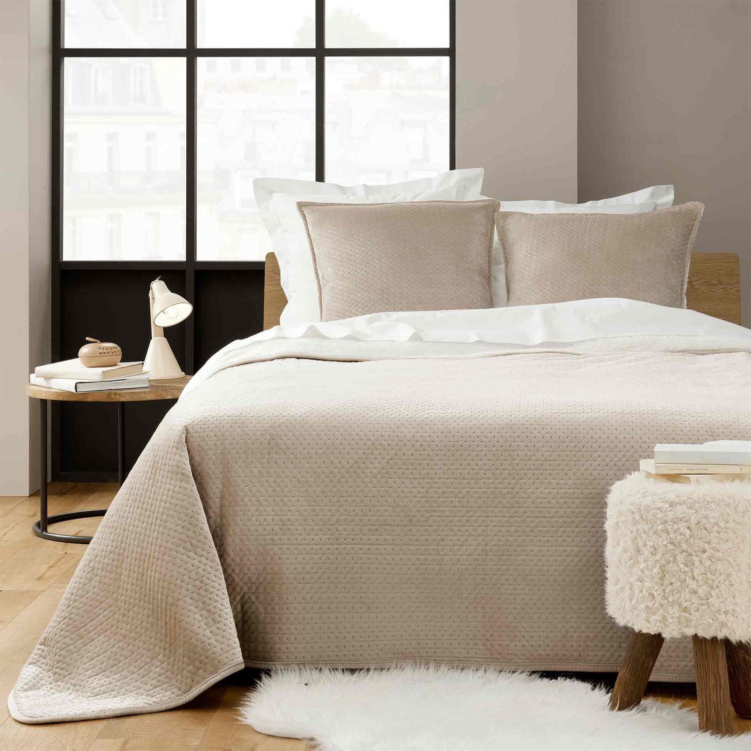 Douceur d'intérieur - Bedsprei met kussenslopen MYLENE, 220 x 240 cm - beige