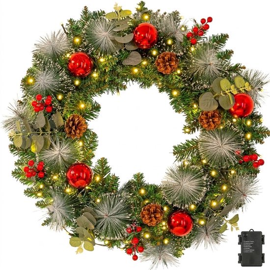 Kerstkrans met verlichting, rode kerstballen, dennenappels en besjes.