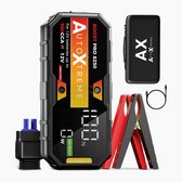 AutoXtreme Boost Pro 8250 jumpstarter met LED-scherm, bijbehorende rode en zwarte klemmen, USB-kabel en etui.