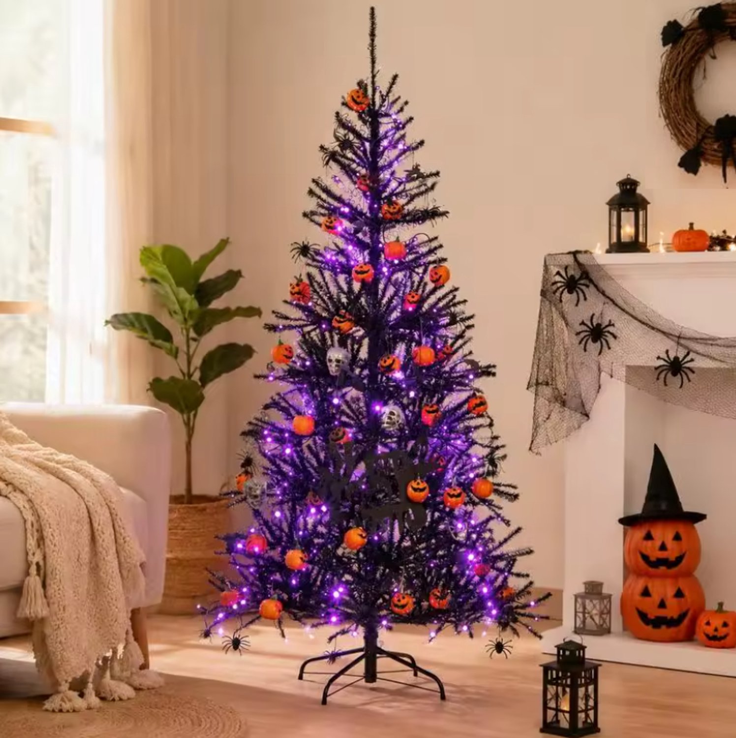 Lilac & Lily Zwarte Kerstboom - Halloween Kunstboom incl. Decoratie & 250 Paarse LED-lampjes - 183 cm - Halloweenkerstboom