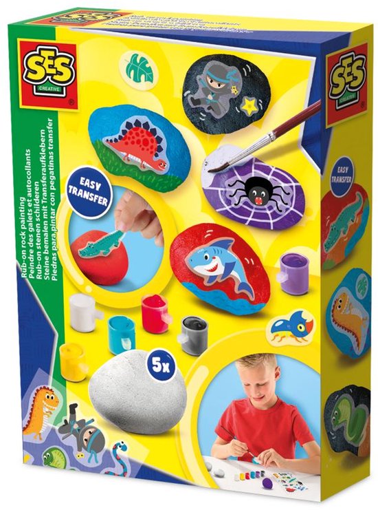 Knutseldoos SES Rub-on rock painting met 5 stenen, verf, kwast en stickers van dinosaurussen, haaien en spinnen.