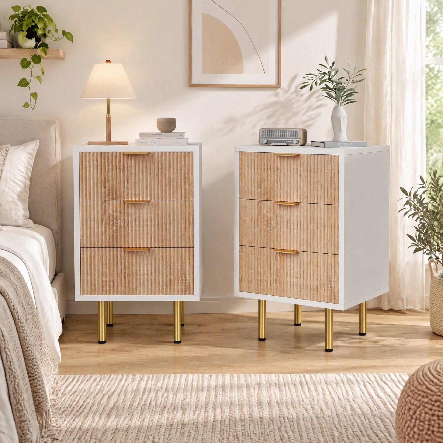 Set van 2 nachtkastjes met 3 laden, Modern bijzettafel met wit geribbeld front et gouden metalen poten, Ladekast multifunctionele voor slaapkamer en woonkamer, 40×40×65 cm