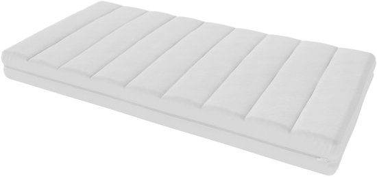 Wit matras met doorgestikt banenpatroon en een rits aan de zijkant.