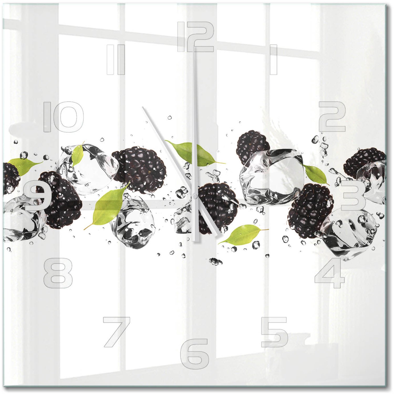TULUP Wandklok - Zoete kersen en water Glazen Klok Met Print - 60x60 cm - Zwart Wandklok Glas Met Motief - Witte handen - Vierkante Klok - Wandklok Glas Decoratie - Gekleurde Glazen Klok