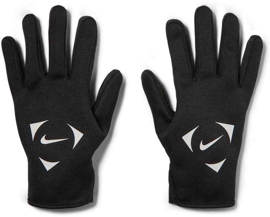 Zwarte Nike voetbalhandschoenen met een wit Nike-logo omringd door een driehoekig motief op de rug van de hand.