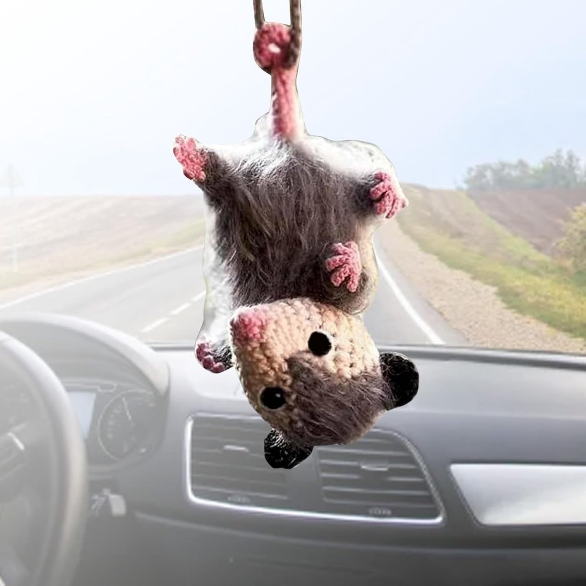 Auto Charme, Grappig Cool Auto Spiegel Decor Hangend Schattig Hangend Ornament Handgemaakte Gebreide Possum Auto Hangende Decoratie Schattig Schreeuwende Opossum Spiegel (A)