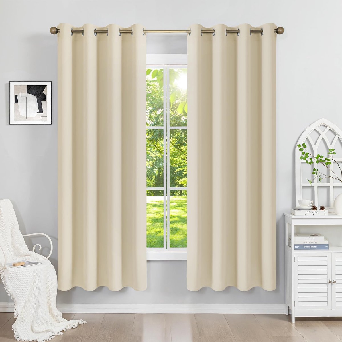 Verduisteringsgordijn, isolerend, tegen kou, 140 x 175 cm (b x h), 2 stuks, ondoorzichtig, lichtbeige, met oogjes, hittebescherming, uv-bescherming, lawaai, voor binnen, decoratie