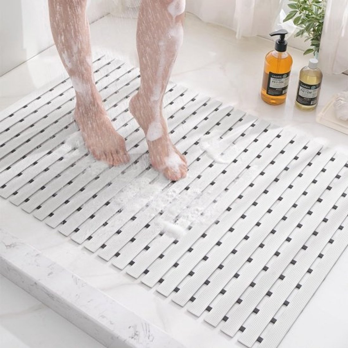 Antislip Douchemat 43 x 67 cm - Extra Lange Badmat met Afvoergaten voor Badkamer en Badkuip - Wasbare Wit