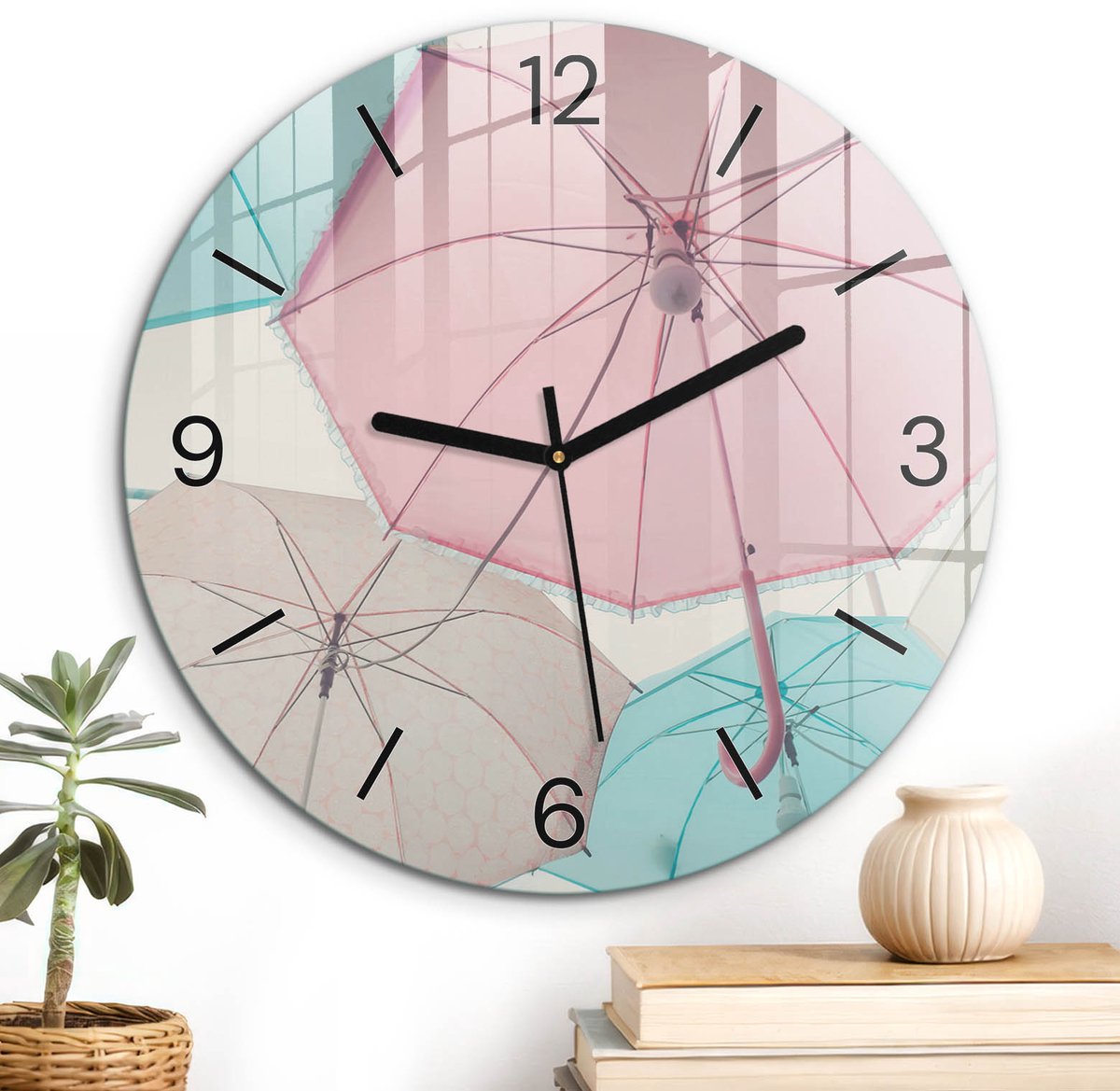ArtPrintCave Roze Glazen Klok - Wandklok 30 cm - Muurklok Rond - Pastelkleurige Paraplu'S Wandklok Keuken - Kunst Unieke Klok - Zwarte Klokwijzers
