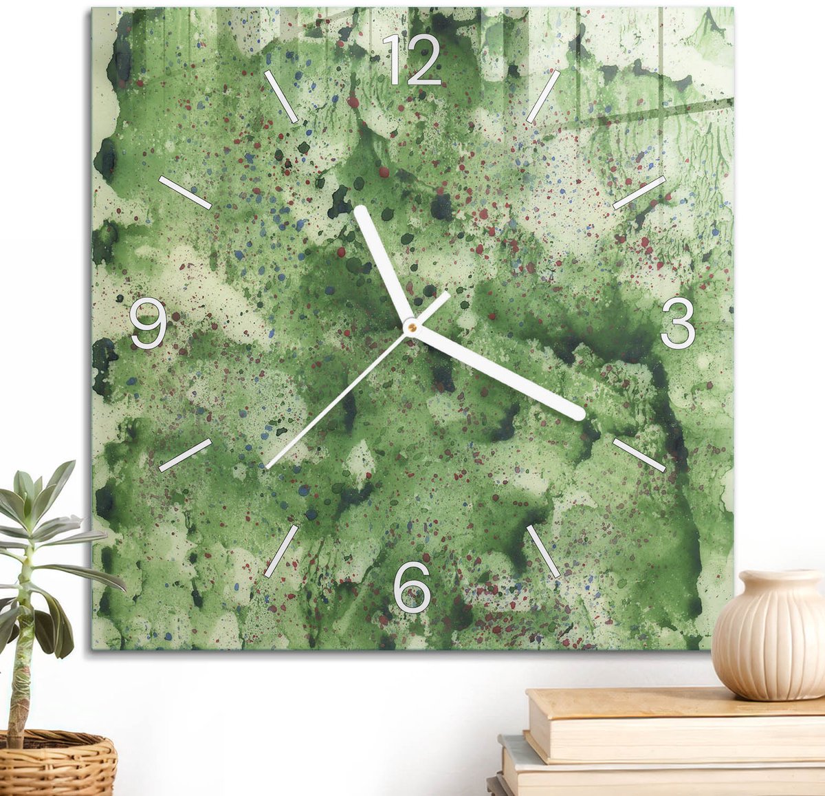 ArtPrintCave Groene Glazen Klok - 30x30 cm - Wandklok Vierkant - Groene Explosie Wandklok Keuken - Natuur Unieke Klok - Witte Klokwijzers
