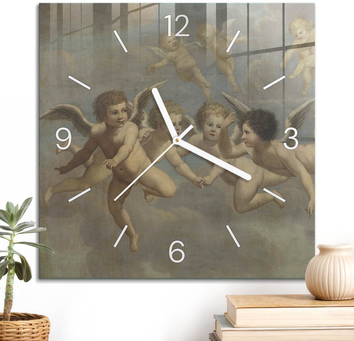 ArtPrintCave Beige Glazen Klok - 30x30 cm - Wandklok Vierkant - Engelachtige Putti Wandklok Keuken - Natuur Unieke Klok - Witte Klokwijzers