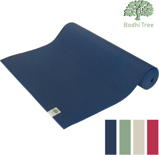 Donkerblauwe Bodhi Tree yogamat van 6 mm dik, met antislip textuur en draagriem, afgebeeld met kleurstalen.