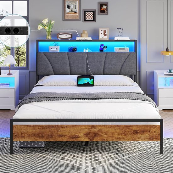 Bed 120x200 cm met ledverlichting en laadstation (2 AC-stopcontacten, USB-A, USB-C) bedframe tienerbed 120x200 met gevoerd hoofdeinde en 2 open planken, robuust metalen bed, grijs