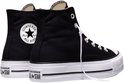 Zwarte Converse Chuck Taylor All Star Lift sneakers, achterkant met witte zolen en zwarte tekst.