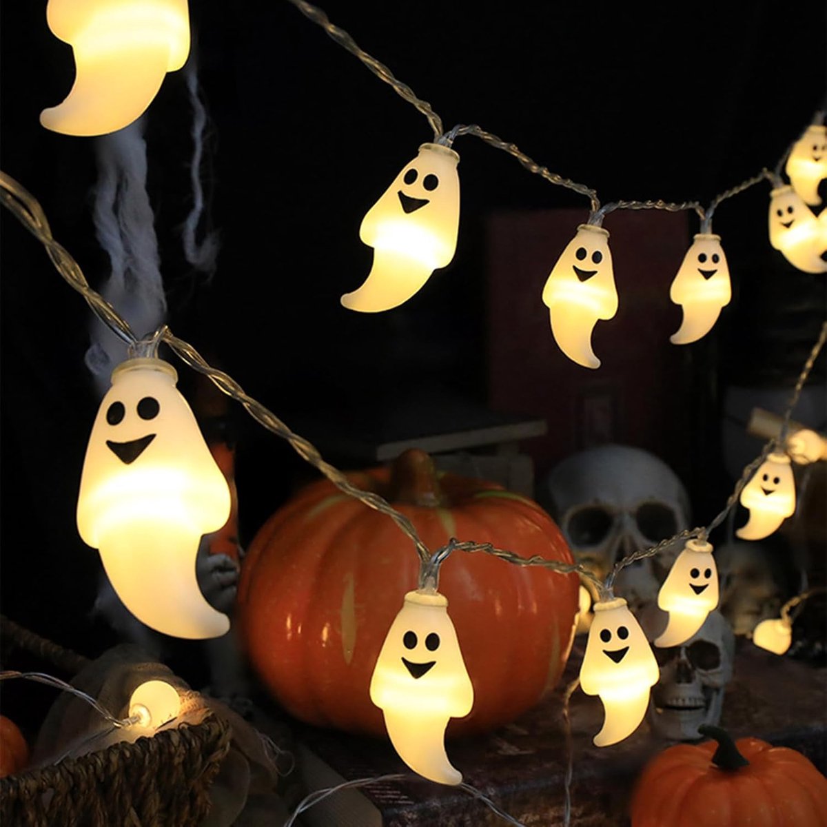 KZQ Halloween Lichtsnoer - 1,5M - 10 Spookjes & Spook Lampjes - LED - Op Batterijen - IP44 - Fairy Lights - Voor Binnen & Buiten - Versiering & Herfst Decoratie - Lichtslinger - Halloween Verlichting