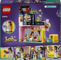 Magasin de vêtements vintage LEGO Friends avec figurines et accessoires.