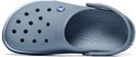 Bovenaanzicht van een grijze Crocs clog met het Crocs logo en perforaties.