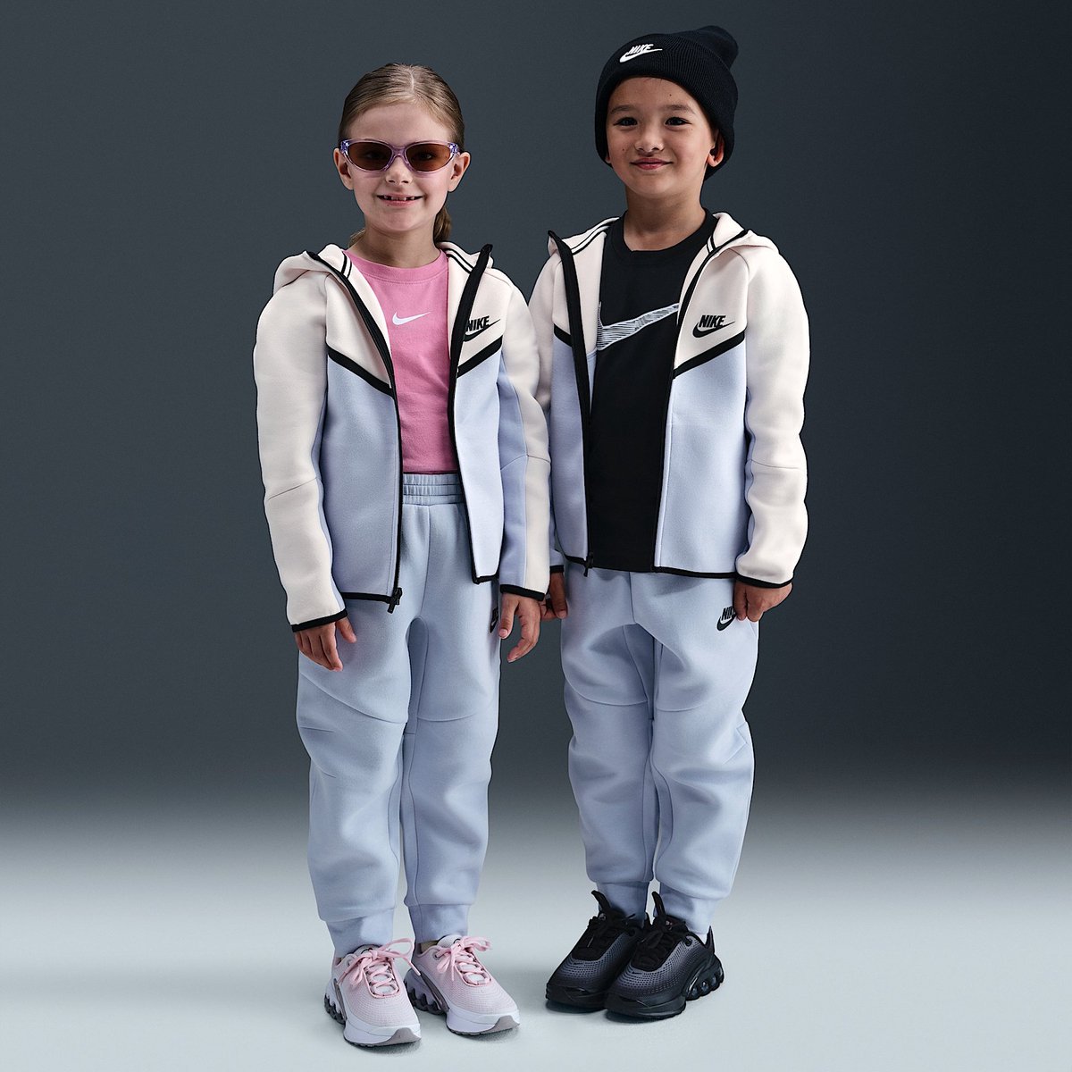 Nike Sportswear Tech Fleece Full-Zip Set Trainingspak – Ghost Gebroken Tech Fleece Lifestyle Kinder Trainingspak voor Jongens en Meisjes Wit