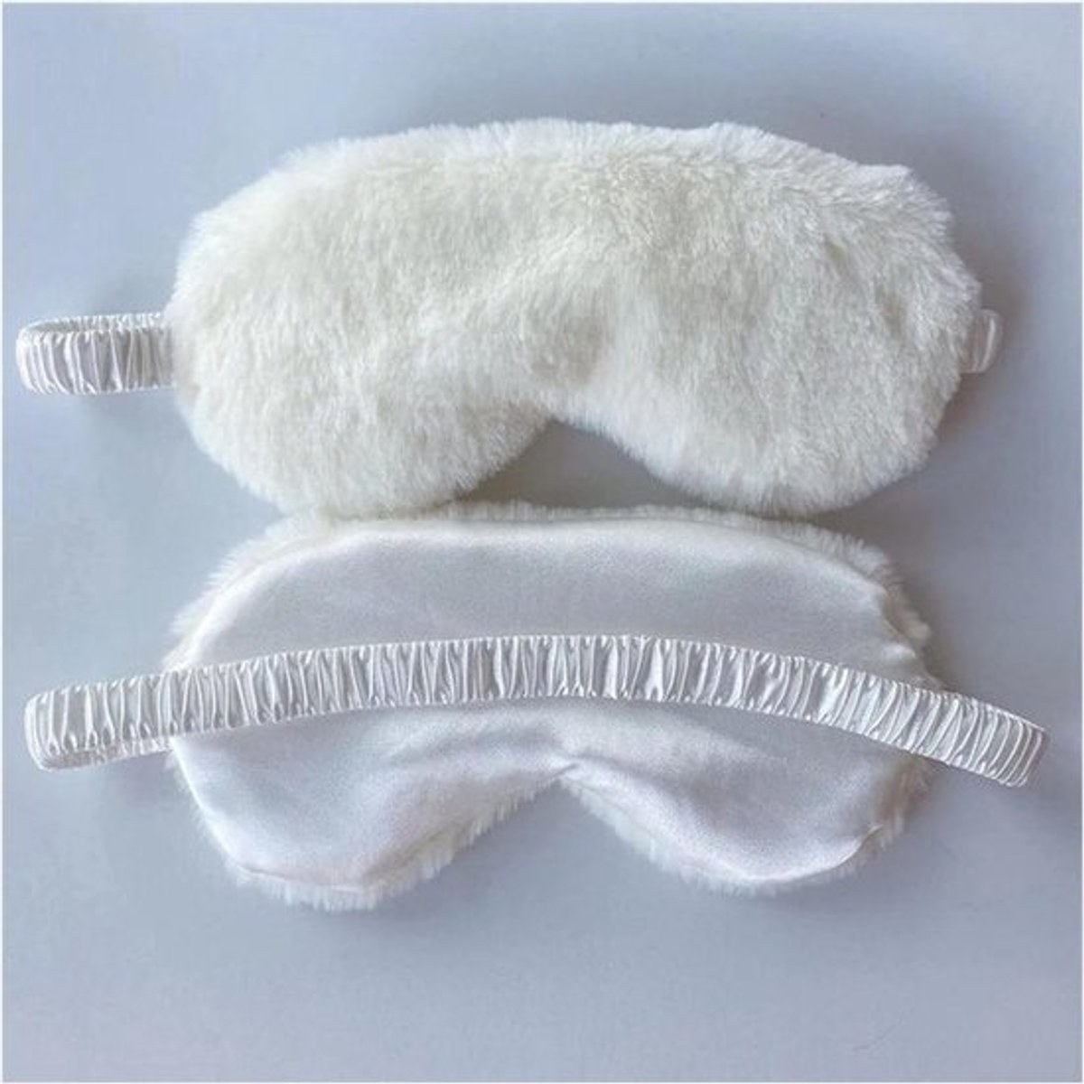 Slaapmasker - Oogmasker Blinddoek - Ontspannen Slapen - Zachte Pluche Voorkant - 20.5x9cm - Parel wit