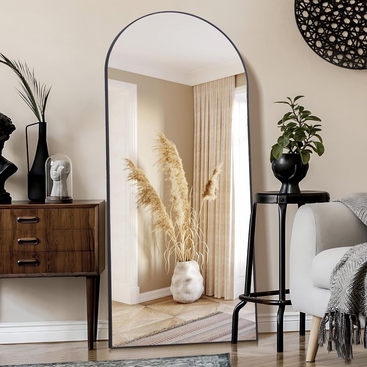 Spiegel in volledige lengte, 193 cm x 86,4 cm, grote boogvloerspiegel met standaard, zwarte wandspiegel, frame van aluminiumlegering, kleedspiegel, volledige lengte lichaamsspiegel voor