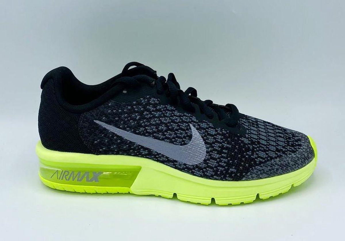nike junior air max sequent 2