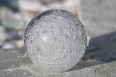 Glazen urn. Asbestemming. "Stardust" Bol niet transparant. Afmeting 10 cm.