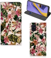 Geschikt voor Samsung Galaxy A51 Smart Cover Flowers