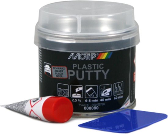 Blik MOTIP Plastic PUTTY zwart, met tube en blauwe spatel.