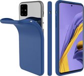 Casemania Hoesje Geschikt voor Samsung Galaxy A71 - Siliconen Back Cover - Donker Blauw
