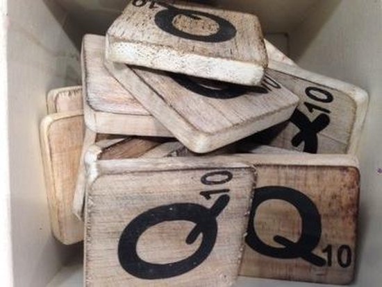 Thils Living houten letters & tekens Scrabble Letter Q