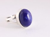 Zilveren ring met lapis lazuli - maat 17