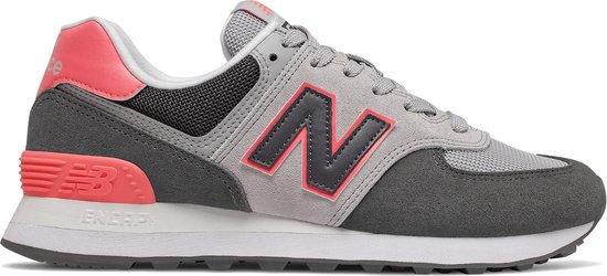 pink and gray new balance shoes