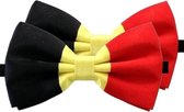 2x Zwart/geel/rood verkleed vlinderstrikjes 12 cm voor dames/heren - Belgie thema verkleedaccessoires/feestartikelen - Vlinderstrikken/vlinderdassen met elastieken sluiting