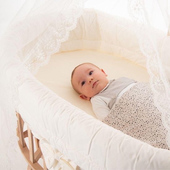 BabyRace Ovaal Beukenhouten Wiegje - Schommelwiegje - Inclusief Wiegbekleding