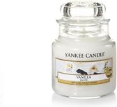 Yankee Candle Geurkaars Small Vanilla - 9 cm / ø 6 cm