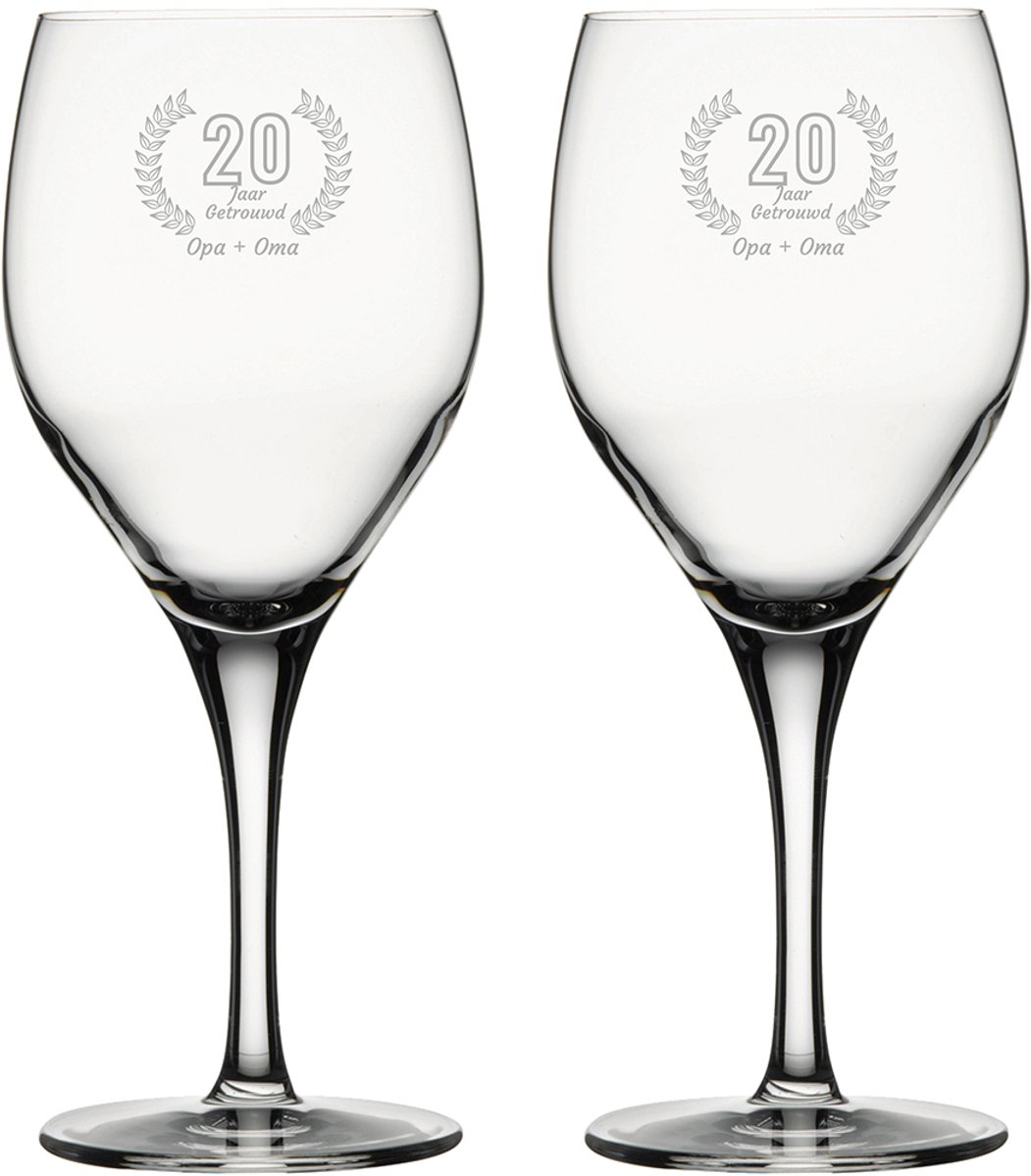 Gegraveerde set rode wijnglazen 42,5cl Opa + Oma 20 jaar getrouwd