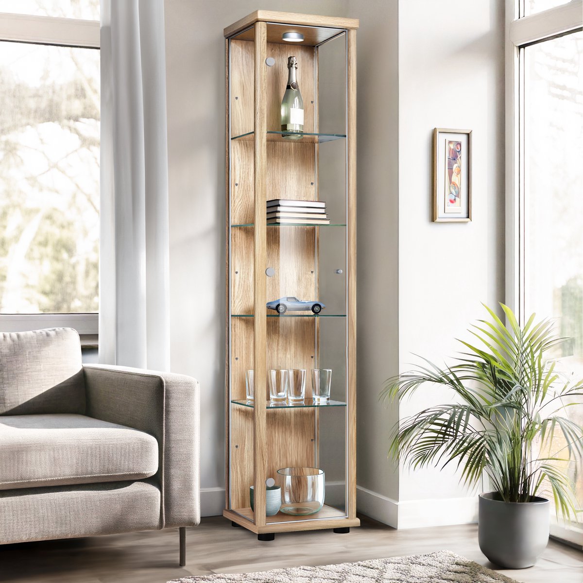 K-Möbel Vitrinekast met glas staand met 1 deur, 4 in hoogte verstelbare glasplanken - Vitrinekast met led verlichting - 176x37x33 cm - Beukenhoutkleur