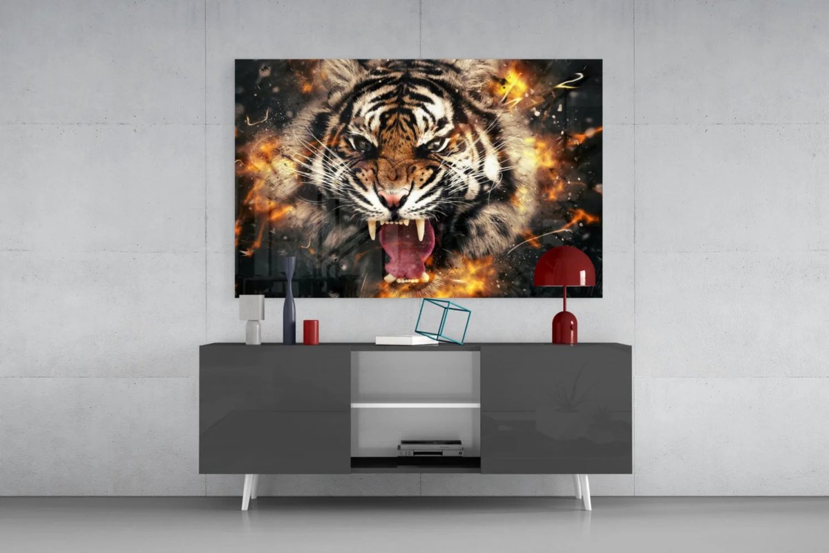 Glasschilderij - Tijger met Vuur - Krachtige Dieren Wanddecoratie - 90x60 cm