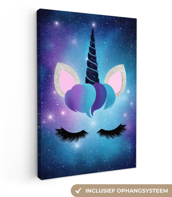 Visage de licorne avec des yeux scintillants, des oreilles pailletées et une fourrure bleu-violet dans un ciel étoilé. Système de suspension inclus.