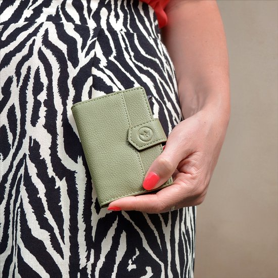 Prowallet Plus – Vert pebble – Porte-cartes RFID – Portefeuille compact avec porte-cartes coulissant – Pour 8 cartes, billets et monnaie – Aluminium et simili cuir – Coffret cadeau de luxe – Femme