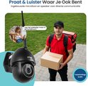 Zwarte beveiligingscamera met twee-weg audio. Bezorger met pakket. Vrouw zegt: 'Leg het pakketje maar in de achtertuin!'