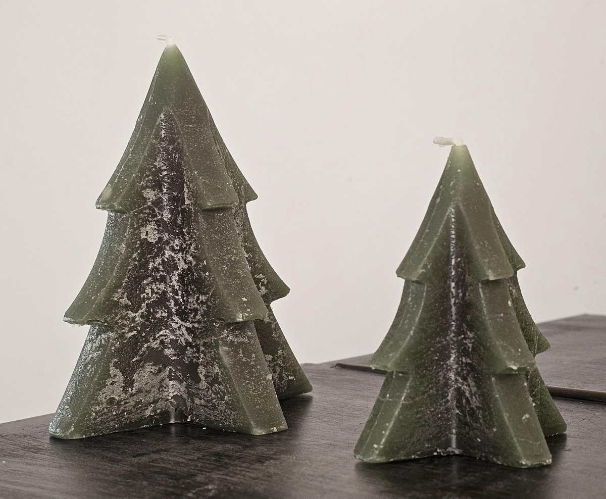 Kerstboom Kaars Donker Groen - 9x12cm - Christmas Candle - Kerst - Kerstmis - Kaarsen - Kerst Decoratie - Winter - Winter Wonderland