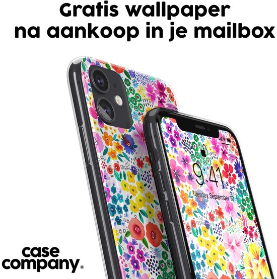 Telefoonhoesje met bloemenprint en bijpassende wallpaper op het scherm.