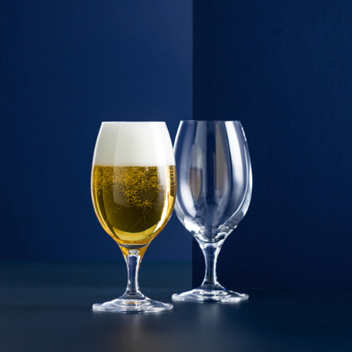 Bierglazen Set van 2 – 400 ml – Elegant Design met Getrokken Steel – Luxe Bierglazen voor Speciaalbier & Lager