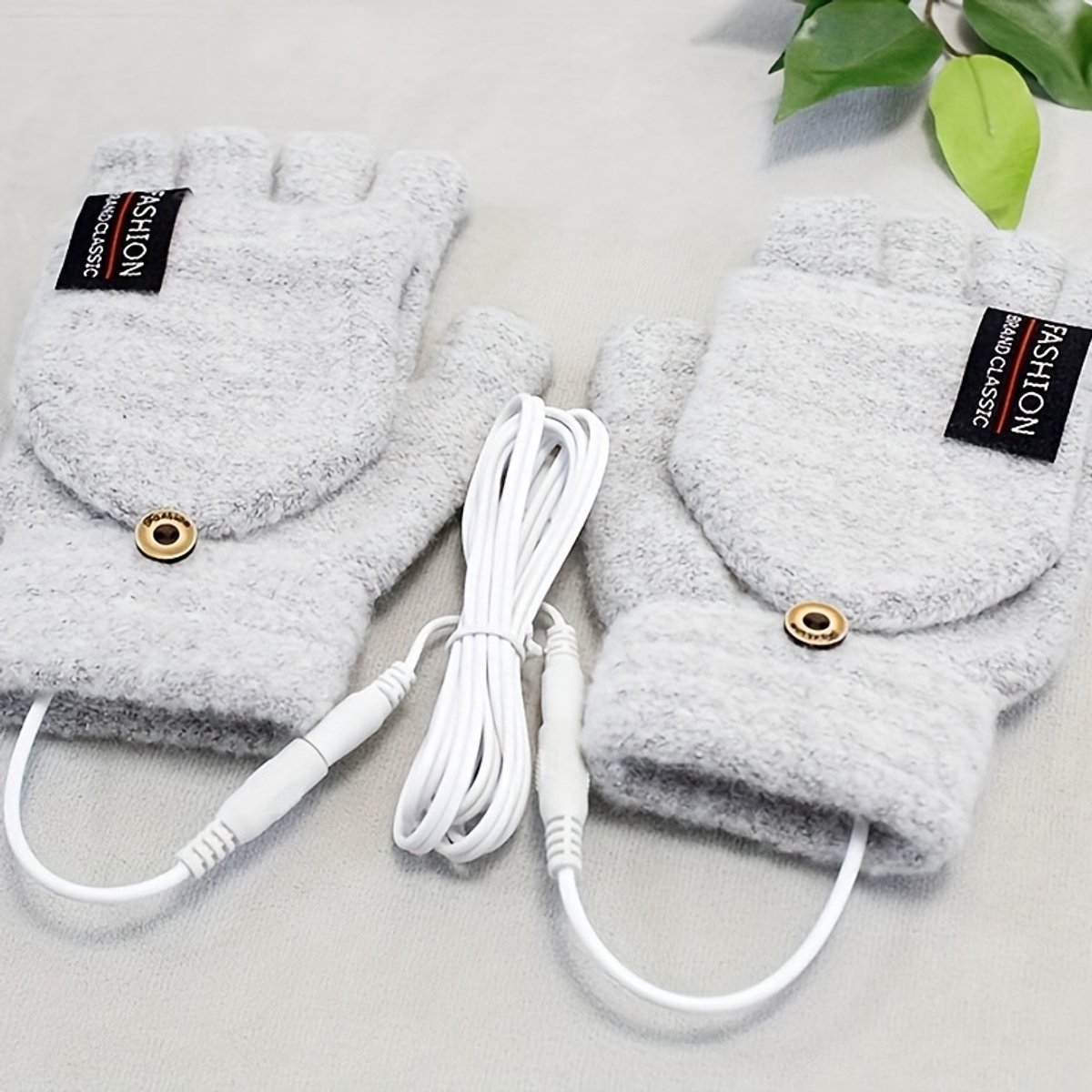 Livé® USB Verwarmde Handschoenen – Vingerloos Gebreid met Flip Cover