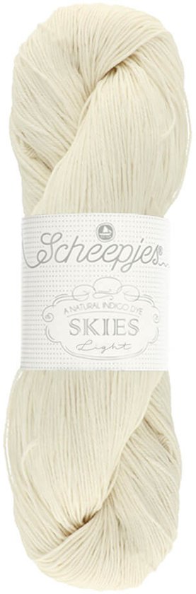 Foto: Scheepjes skies light katoen 118 undyed