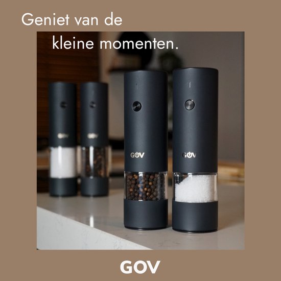 Salière et poivrière électrique GOV - Acier inoxydable régulier - Rechargeable - Édition noire - Zwart - Moulin à poivre - Cadeau - Acier inoxydable