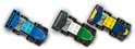 Trois voitures Duplo F1 : Alpine bleue, Aston Martin noire et voiture rouge et jaune