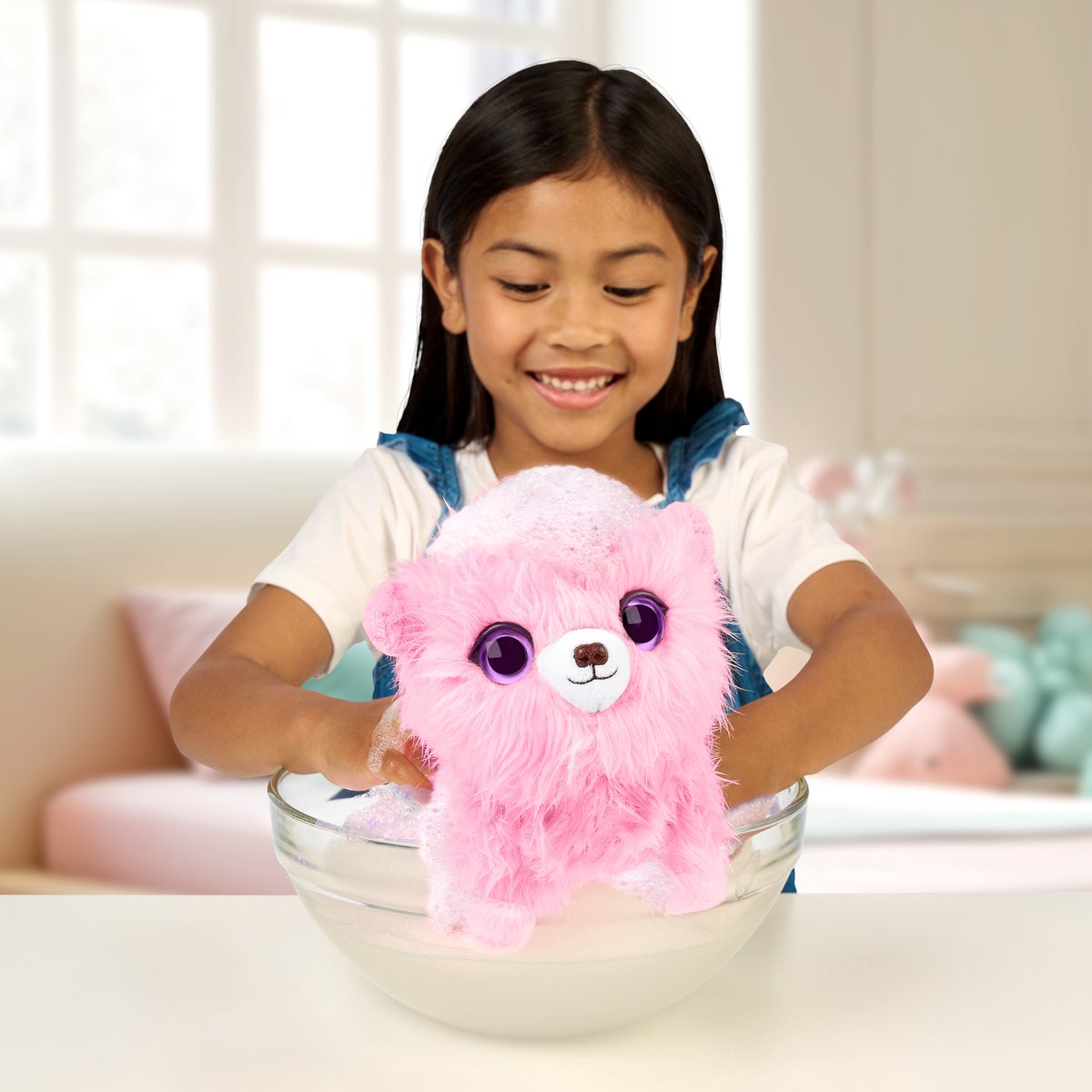 Scruff a Luvs - Roze Mystery Knuffel in Draagmand - Puppy, Kitten of Konijntje — afbeelding 2