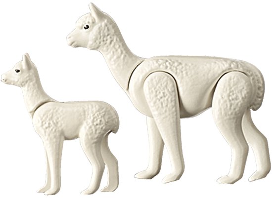 Twee witte Playmobil alpaca's, een volwassene en een kleintje, op een witte achtergrond.